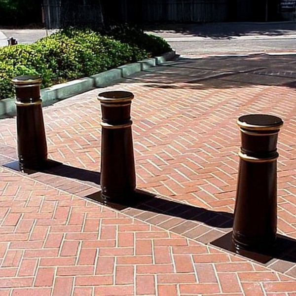 Delta Scientific 3 -Bollard System - (Set Of 3 Retractable Bollards) - DSC800-3