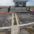 Roadshark Low-Profile Motorized One-Way Traffic Spike System with 8" Master Controller and 3' (36") of Traffic Spikes
